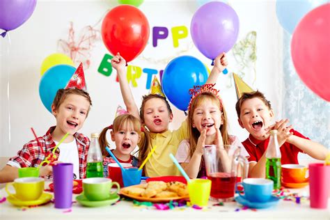 Organisez une fête d'anniversaire inoubliable : découvrez nos astuces et idées originales!
